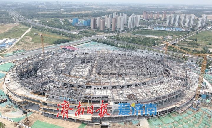 山东在建最大规模水上赛事场馆即将开展金属屋面施工