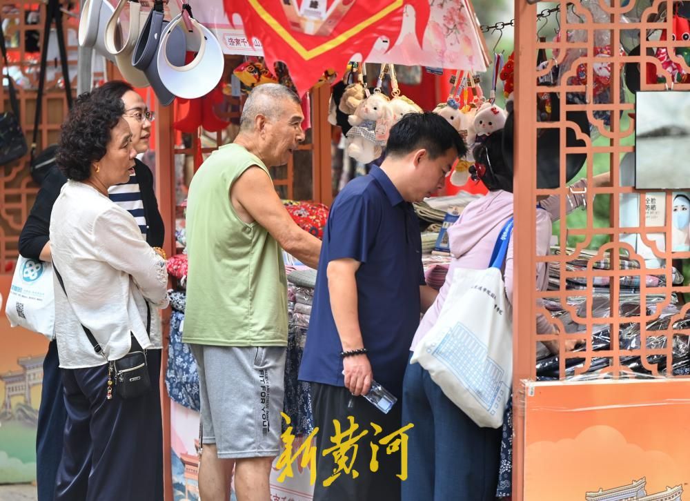 千佛山秋景上线，升级版游园会邀市民游客沉浸式赏景观演