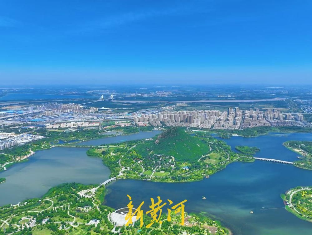 初夏景致入画来，济南华山湖满目青翠焕新颜