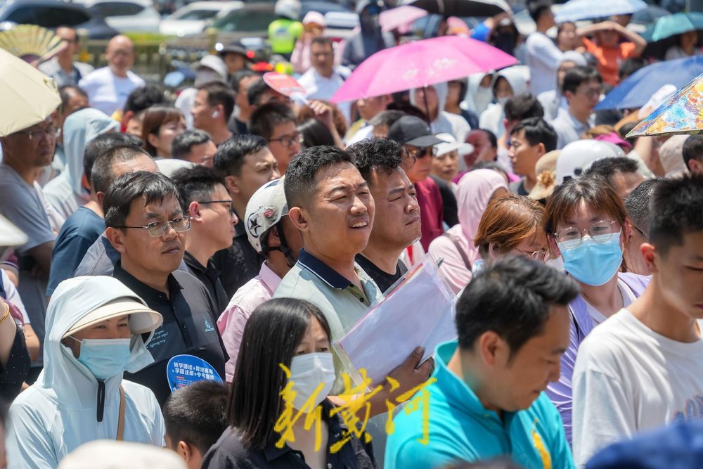 现场直击 济南中考八年级科目开考