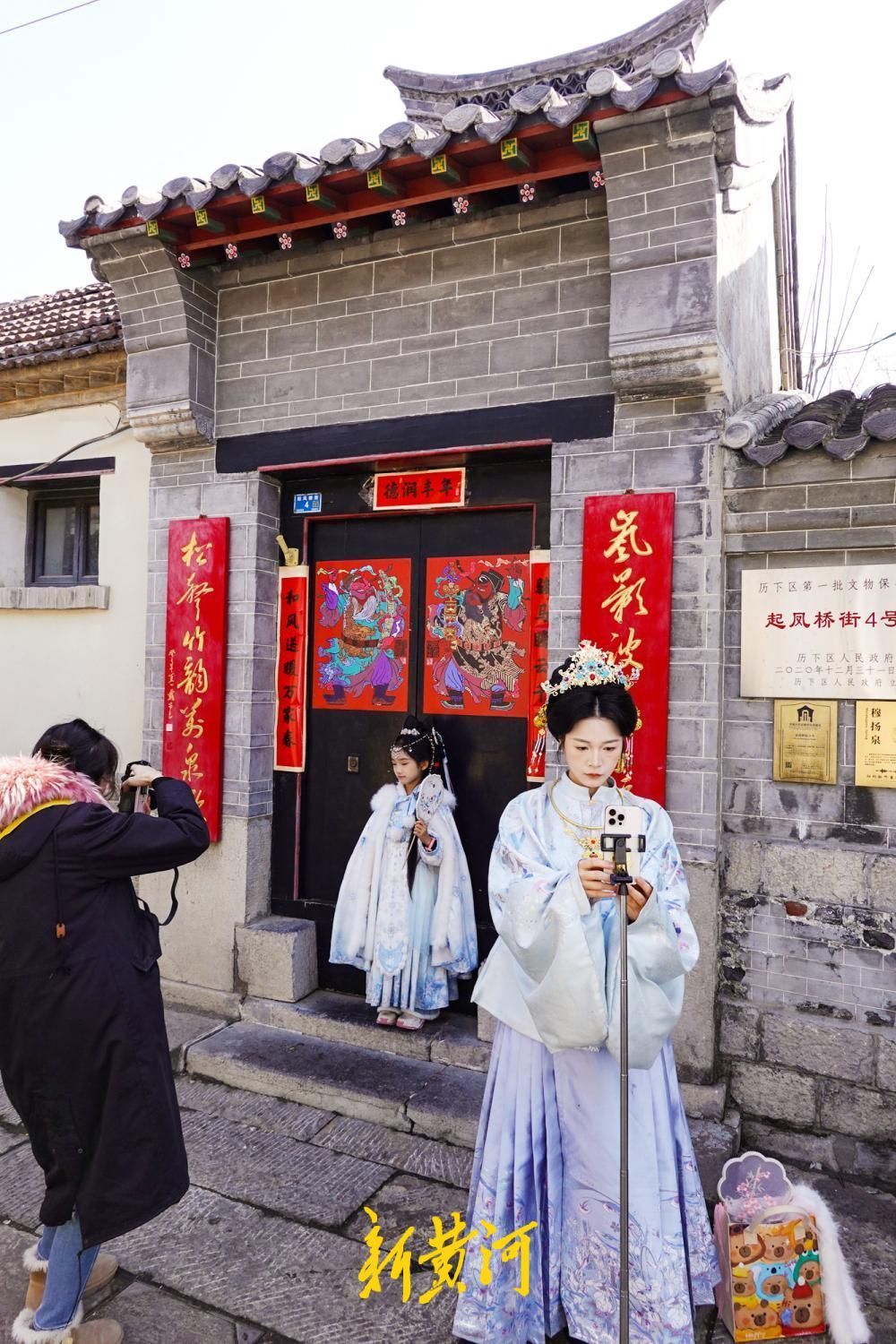 节后旅游热度不减，济南老城观景游持续“吸睛”