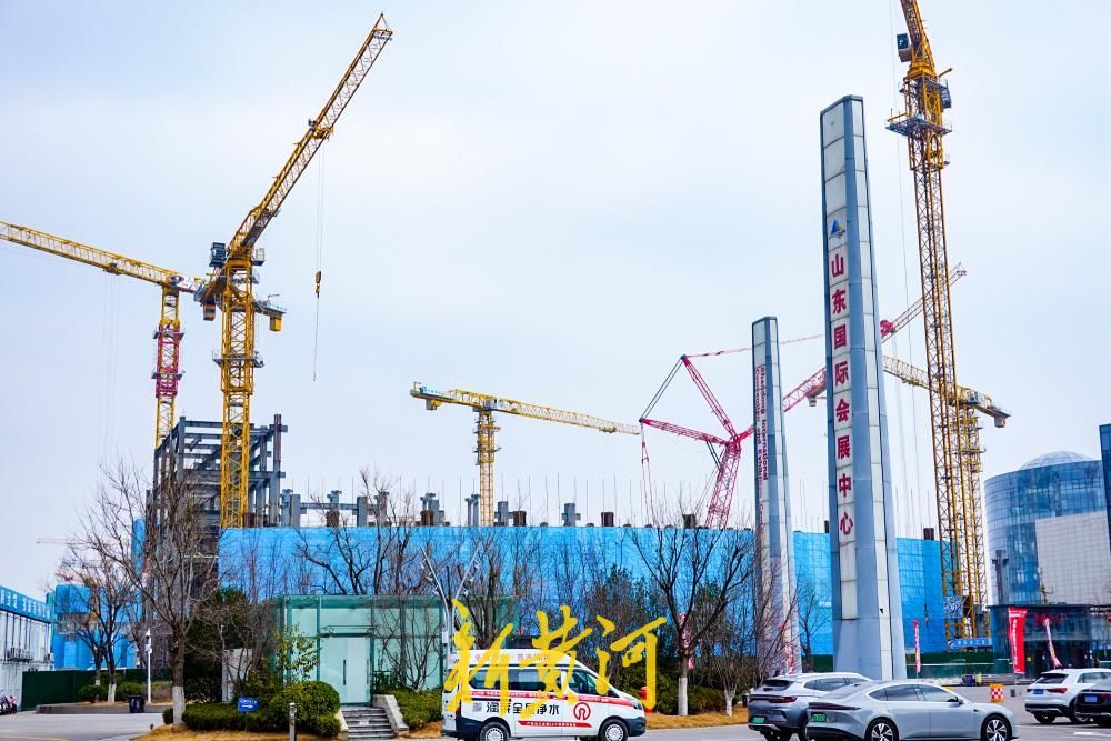 山东国际会展中心二期217米超高层进入地上施工