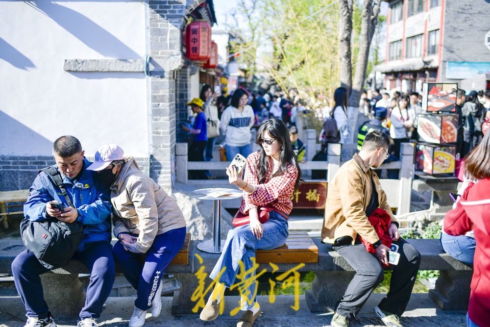 记录济南老城的古韵新貌，来这里打卡就对了