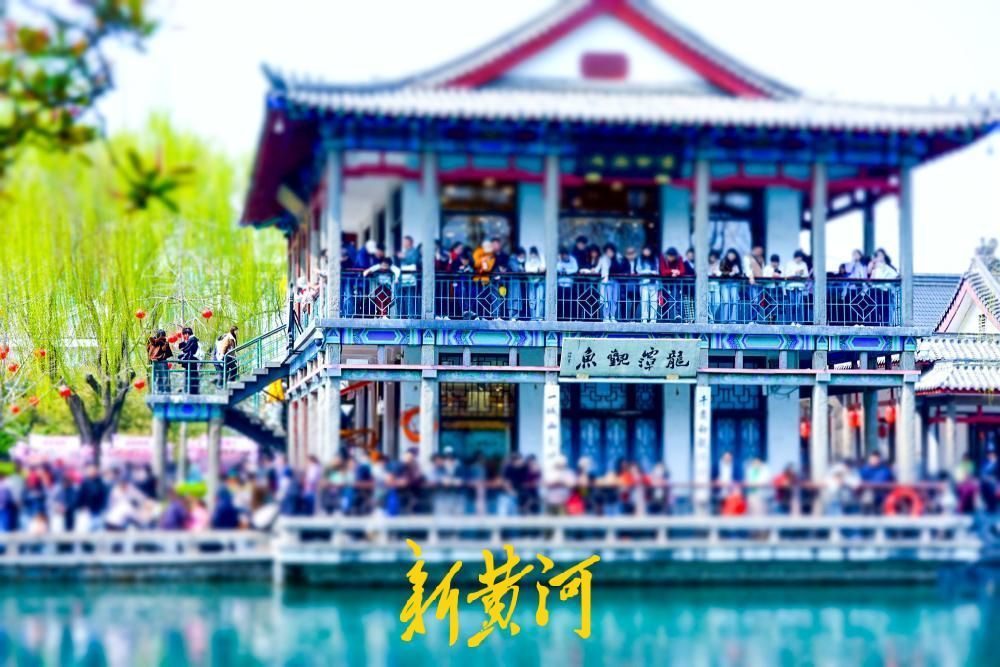 3月下旬，泉城迎来赏花高峰