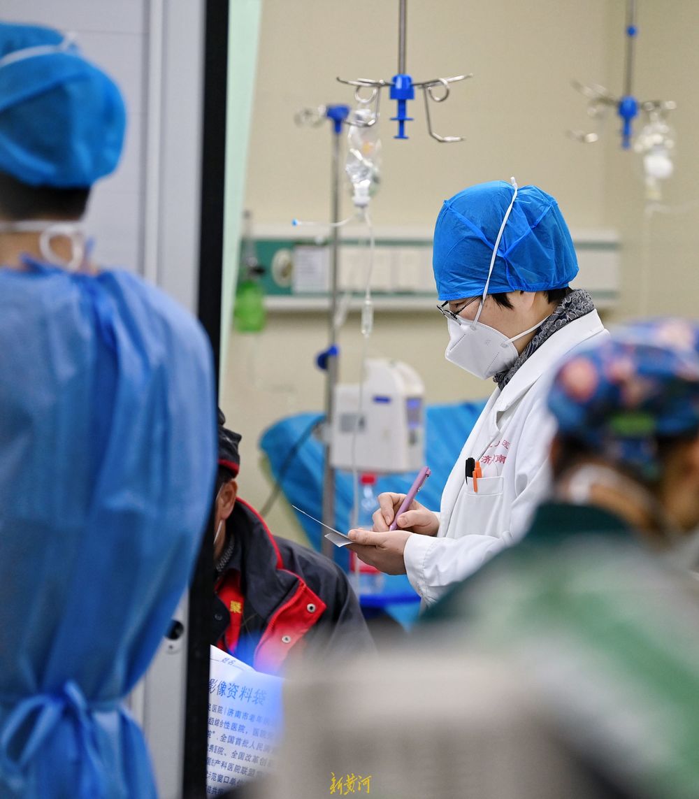 急诊室里的跨年夜