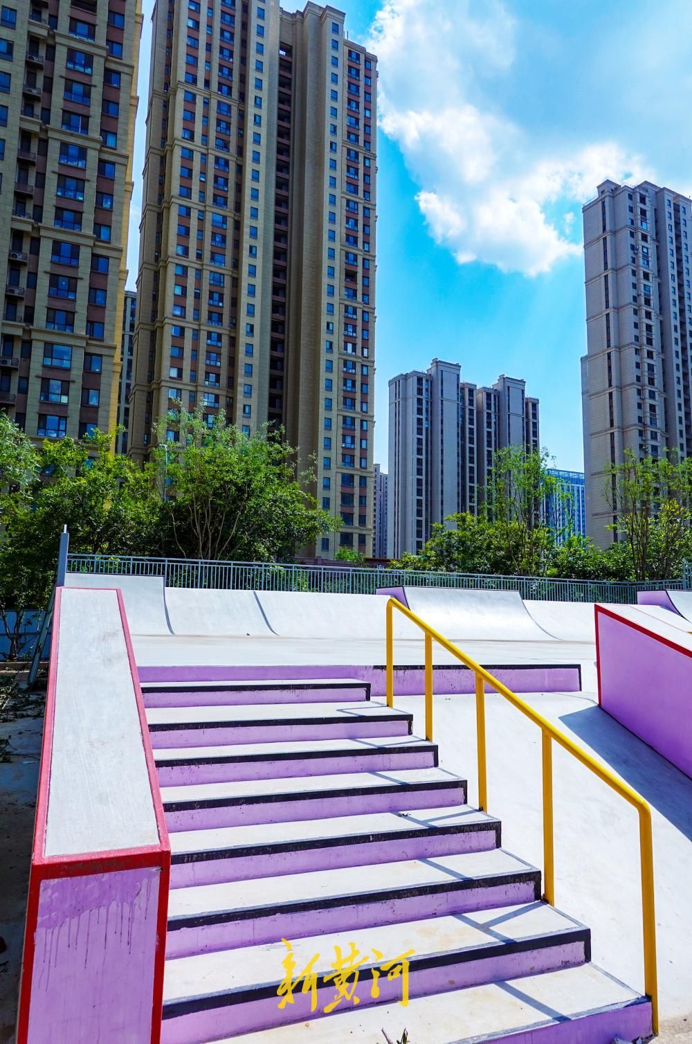 济南晨曦悦动公园初具规模 专业滑板场地亮相西城