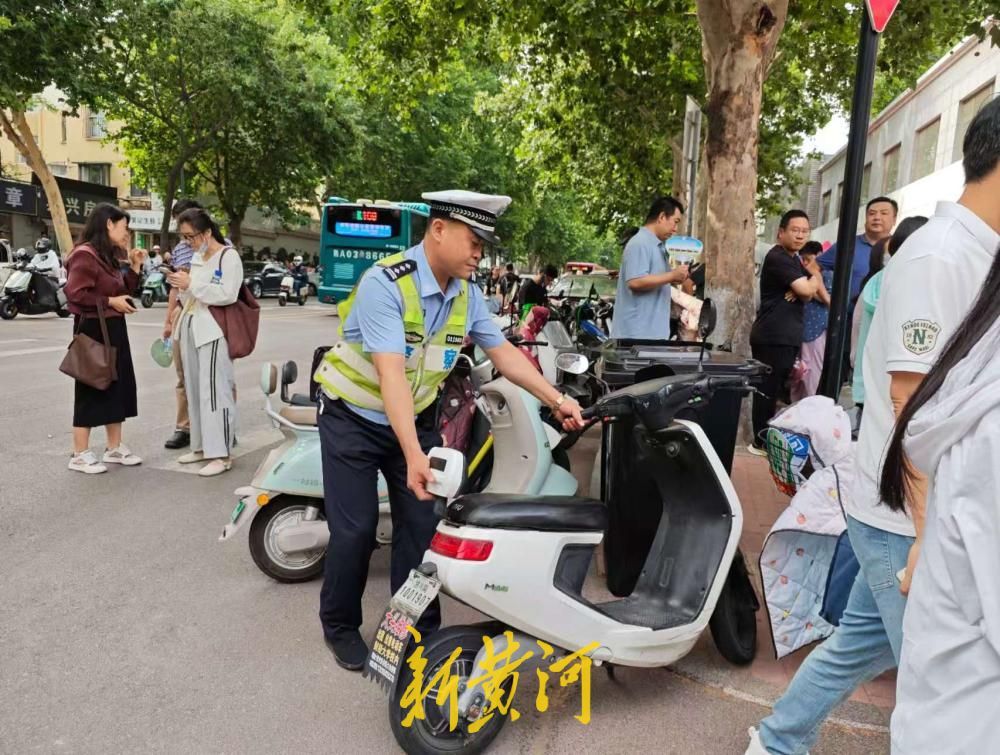 济南中考昨日拉开帷幕，作文题目“有哲理”“不算难”——“时间不抛弃所有人，时间也考验所有人”