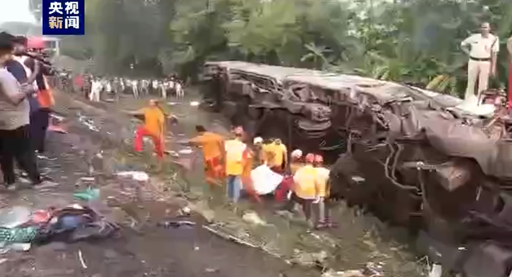 印度官方：奥迪沙邦列车相撞事故已造成261人死亡