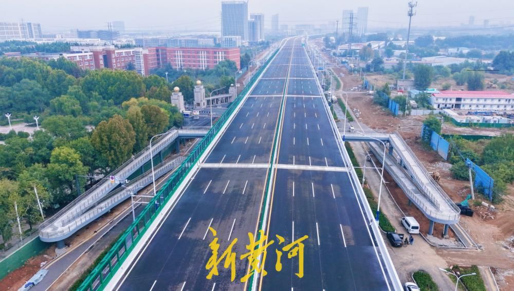 济南工业北路快速路东延工程高架长龙成型