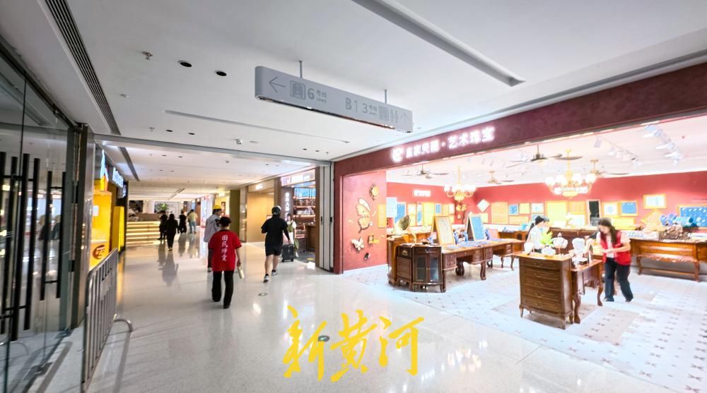 商业综合体连通地铁站 地下商街全面升级焕新