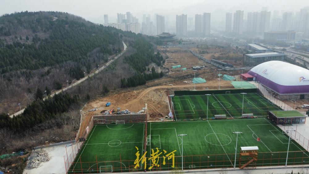 山体公园旁建体育公园 打造多功能现代化运动空间