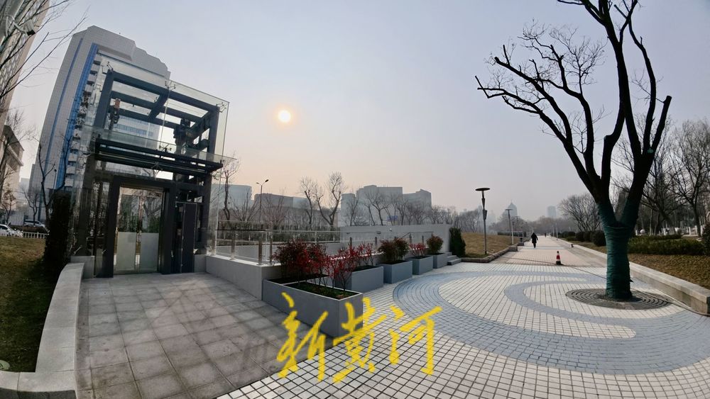 泉城广场地下智慧停车场建成，新增200余车位缓解停车难