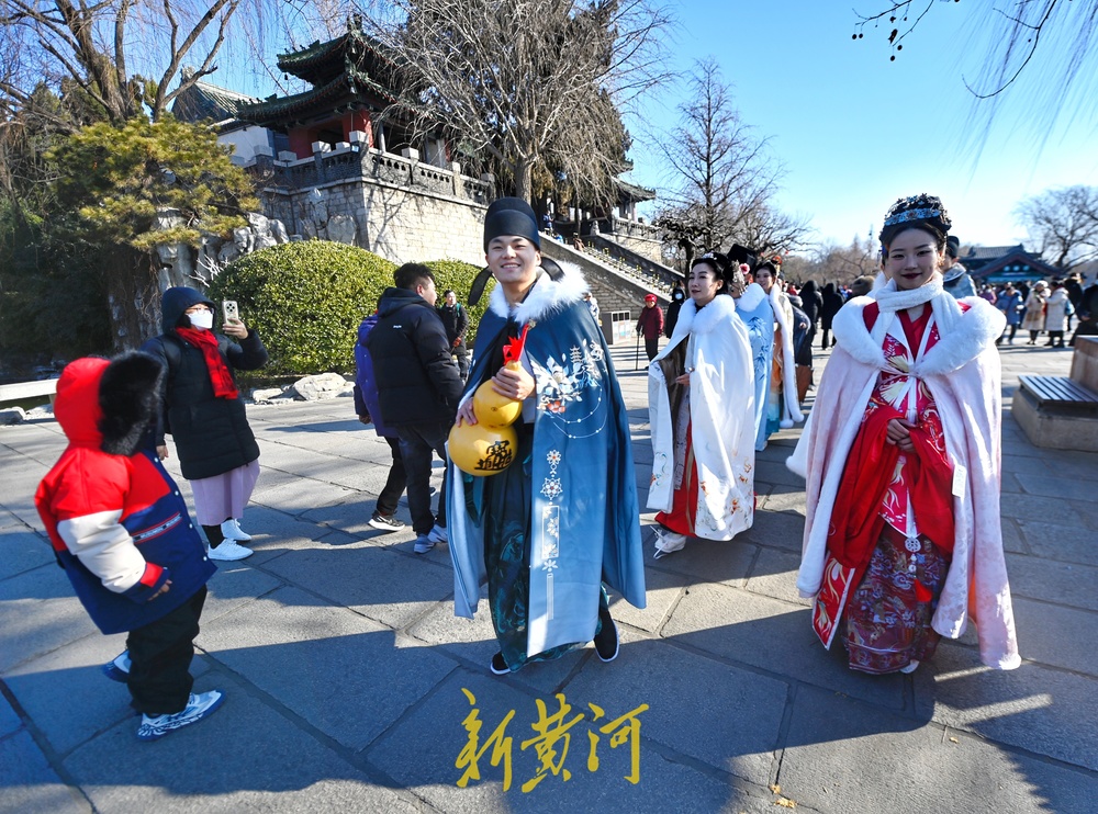 “泉”在济南过大年