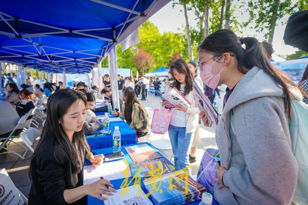 “海右人才驻济高校行”首场宣讲会走进山东大学