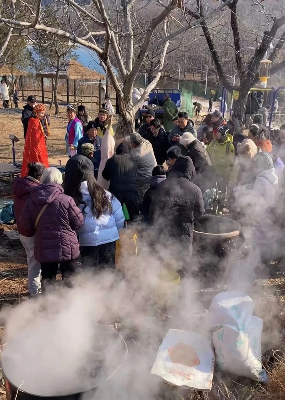 传统年俗“活起来” 济南版“杀猪宴”热闹开席