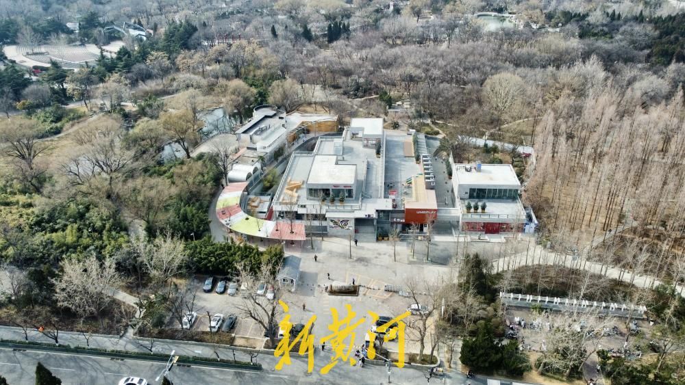 泉城公园东门焕新开放 艺术街区初具规模迎客