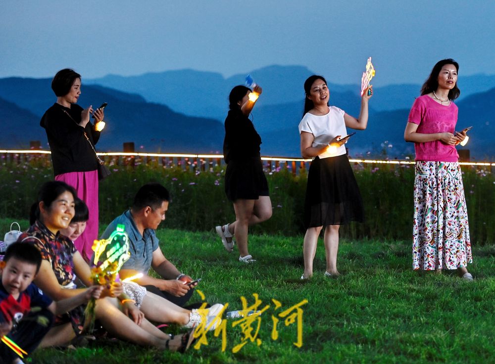 草坪音乐节，打卡袁洪峪