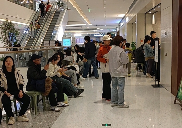 仰望星空也能拉动消费，济南常态化无人机秀让夜经济“起飞”