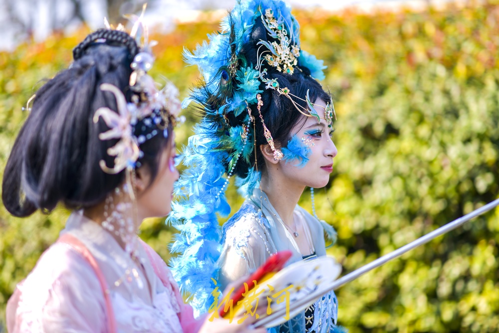 气温“火箭式”上升，春装提早“上线”