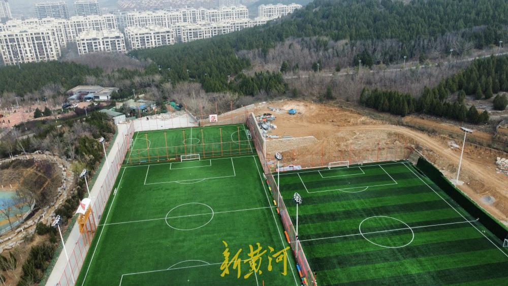 山体公园旁建体育公园 打造多功能现代化运动空间