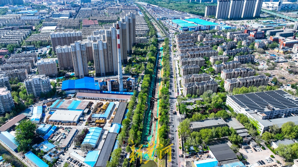 兴济河下埋入排水管道，疏通济南“地下动脉”
