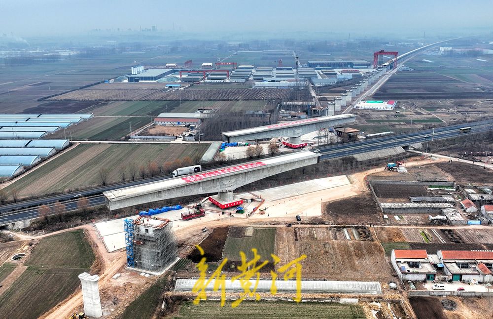 潍宿高铁临沂段首个百米以上转体桥成功转体