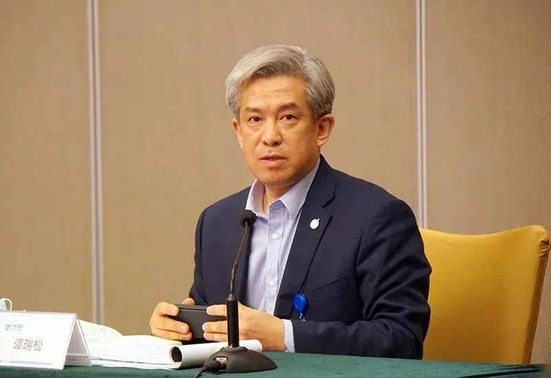 靠军工吃军工，涉嫌内幕交易！中国航空工业集团原董事长谭瑞松被公诉
