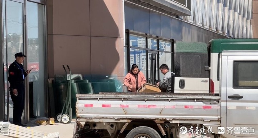 41岁老市场整装再出发！从大棚搬上楼，建华五金市场启动搬迁