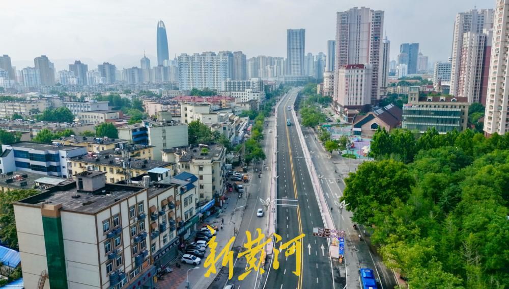 桥面焕新、公交复线，济南纬二路跨铁路天桥桥上路今日恢复通车
