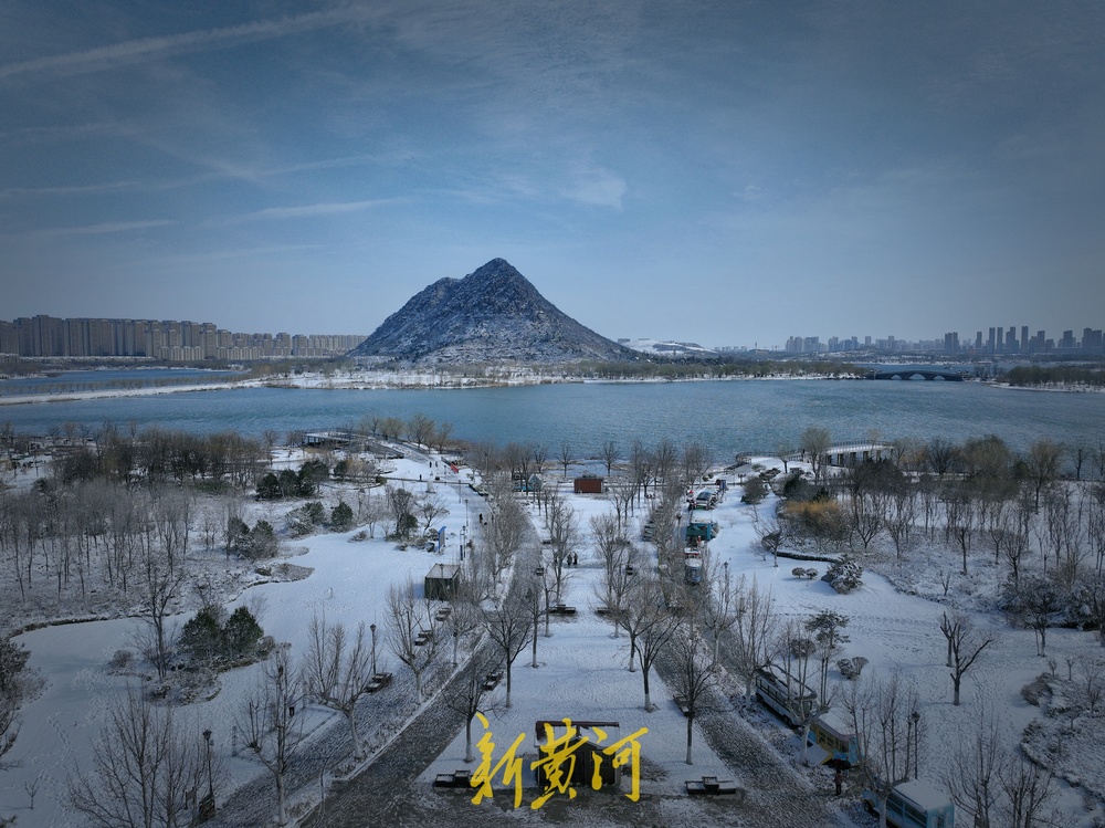 雪后华山湖玉树琼花，如梦如幻 