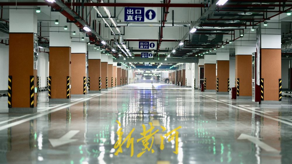 泉城广场地下智慧停车场建成，新增200余车位缓解停车难