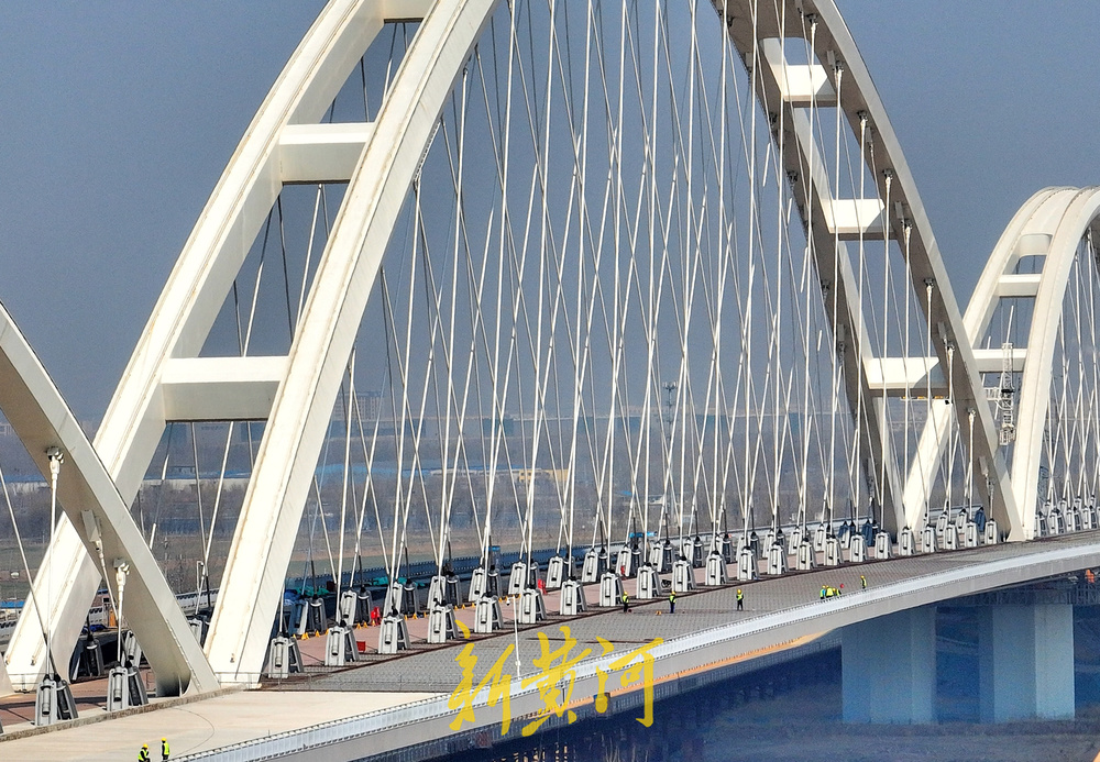 齐鲁黄河大桥全面复工，预计今年底项目完工 