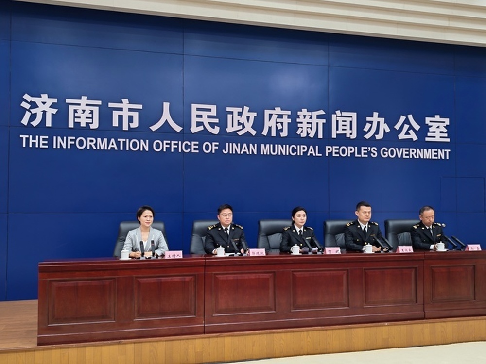 前三季度济南市外贸进出口2622.7亿元，同比增长27.4%，增速列全省首位