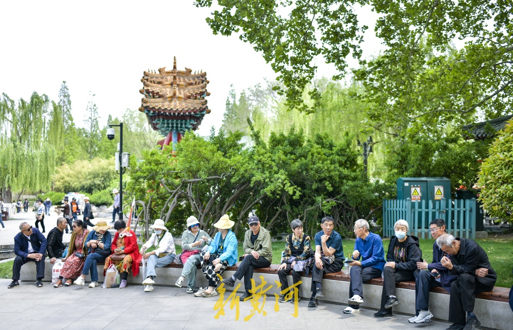 泉城春季旅游进入高峰期，工作日旅游观光团成主角 