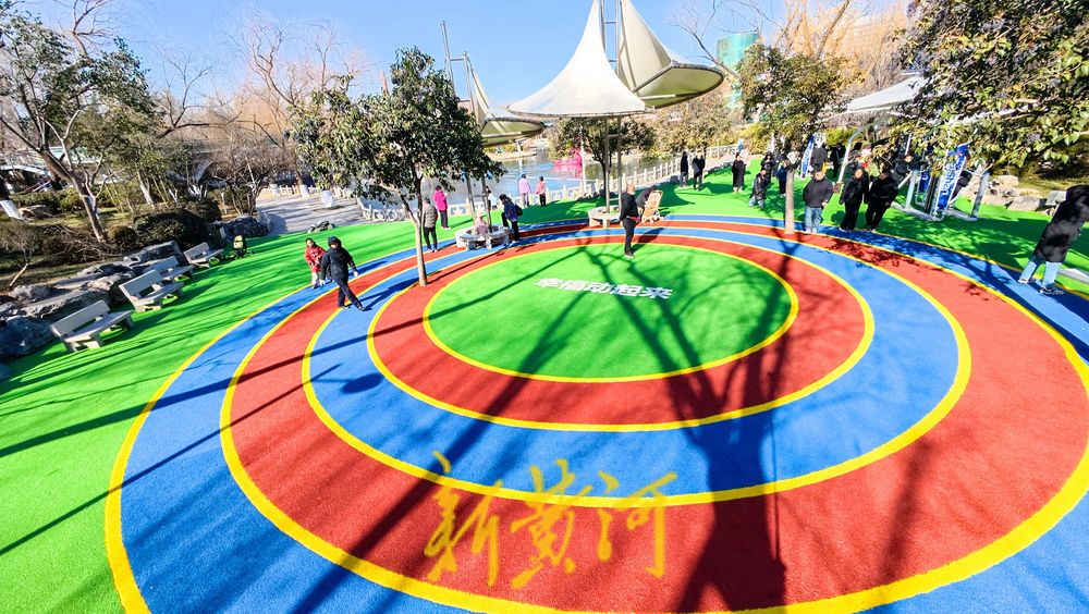 公园新增全龄智能健身区 科技助力济南寒冬全民健身热潮