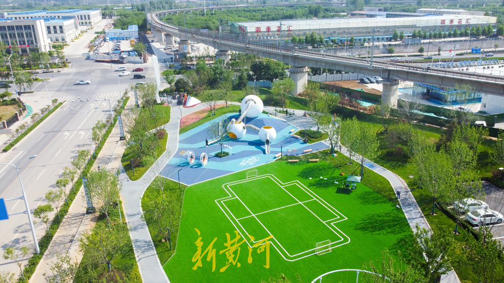 地铁王府庄站旁新增社区小公园