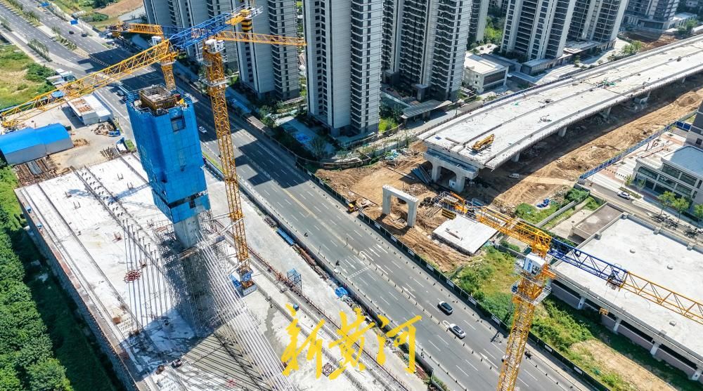 济南这处铁路转体桥主桥轮廓初现，引桥即将连通地面道路