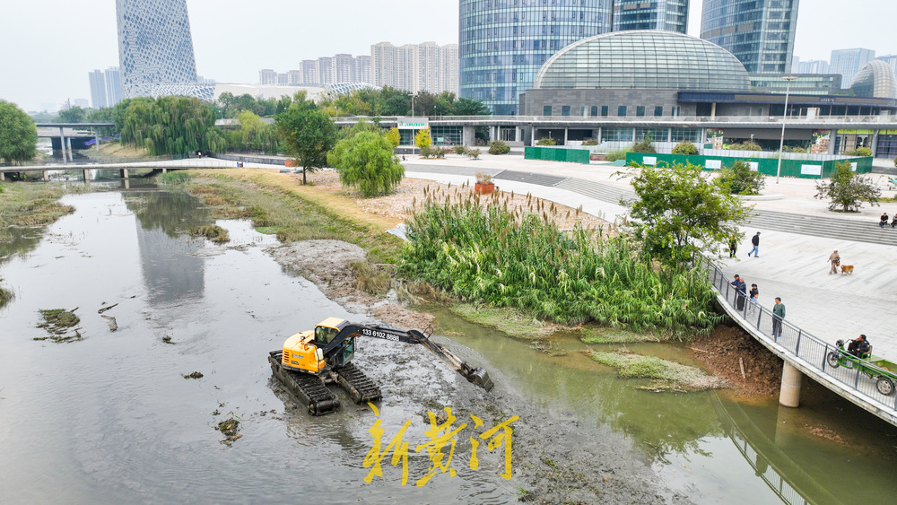 腊山河清淤绘就生态新画卷