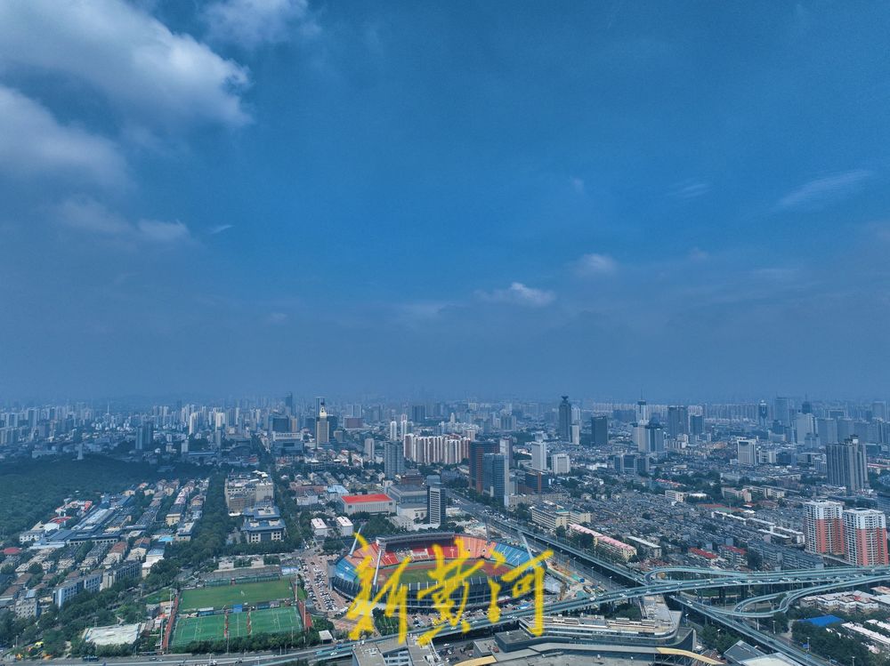 泉城雨后初晴，云卷云舒皆入画