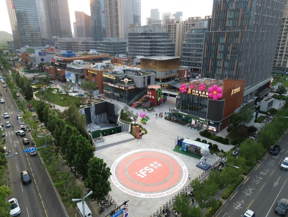从“卖商品”到“卖场景”，济南这个街区做对了什么