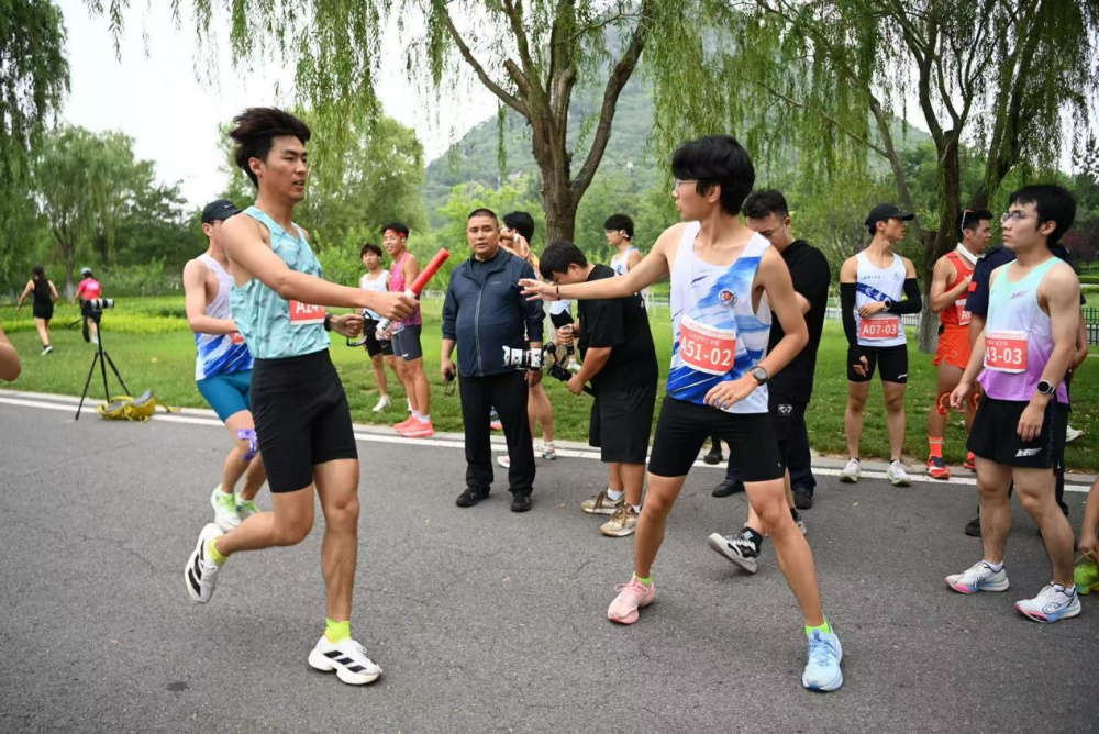 办好一场赛，留住一城人——奔跑的济南，读懂青春的渴望