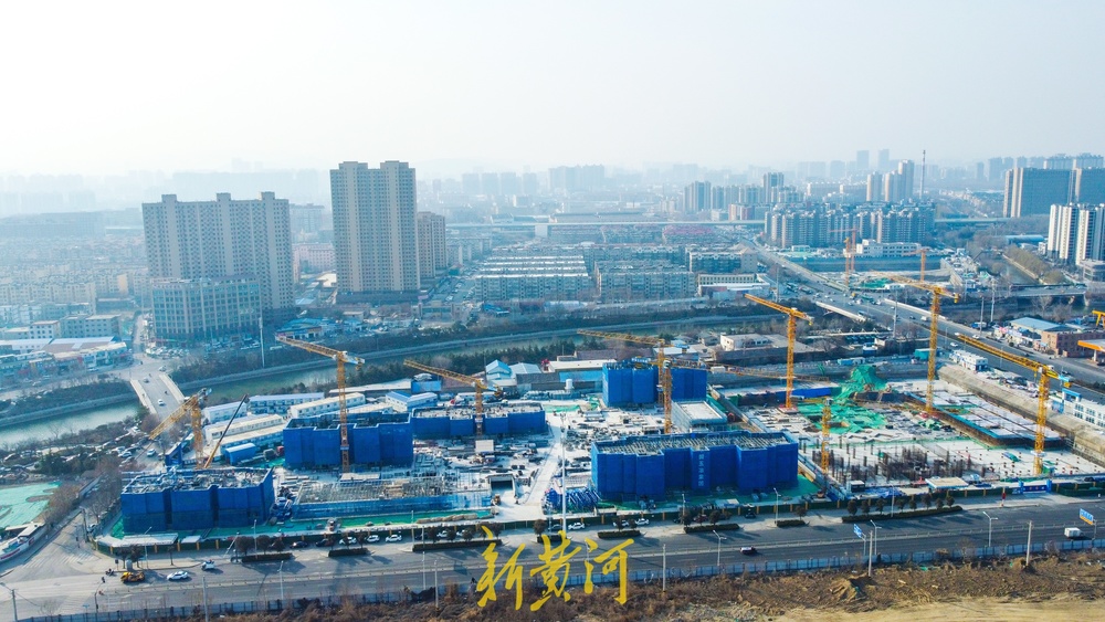 济南小清河畔城中村改造，原址建起高层安置房