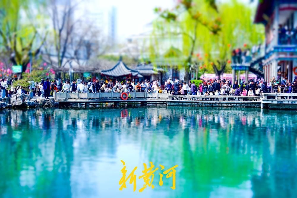 3月下旬，泉城迎来赏花高峰