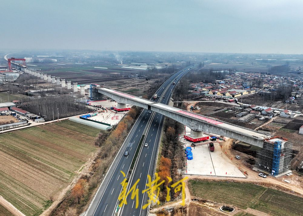 潍宿高铁临沂段首个百米以上转体桥成功转体