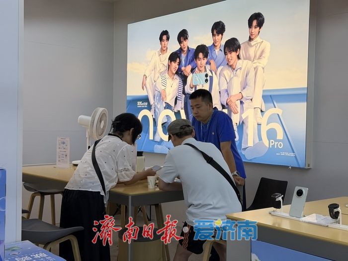 开学数码“三件套”怎么买更划算？记者探访济南数码消费市场