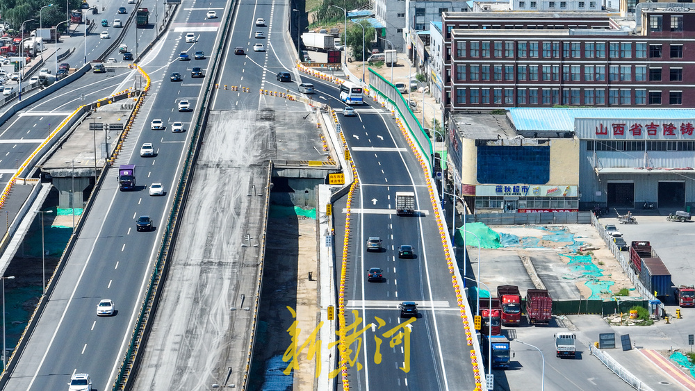 济南零点立交济广高速右幅封闭，新建匝道临时启用 