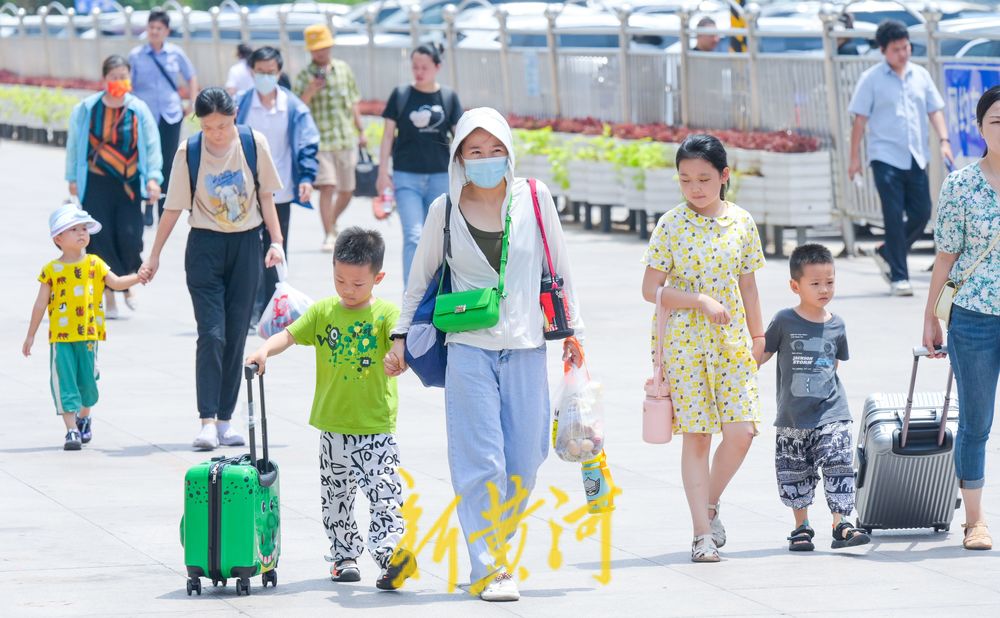 中小学开始集中放假 本周末济南火车站迎暑运首波小高峰