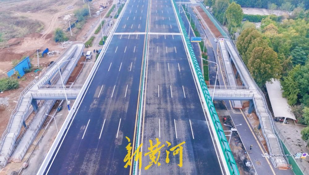 济南工业北路快速路东延工程高架长龙成型