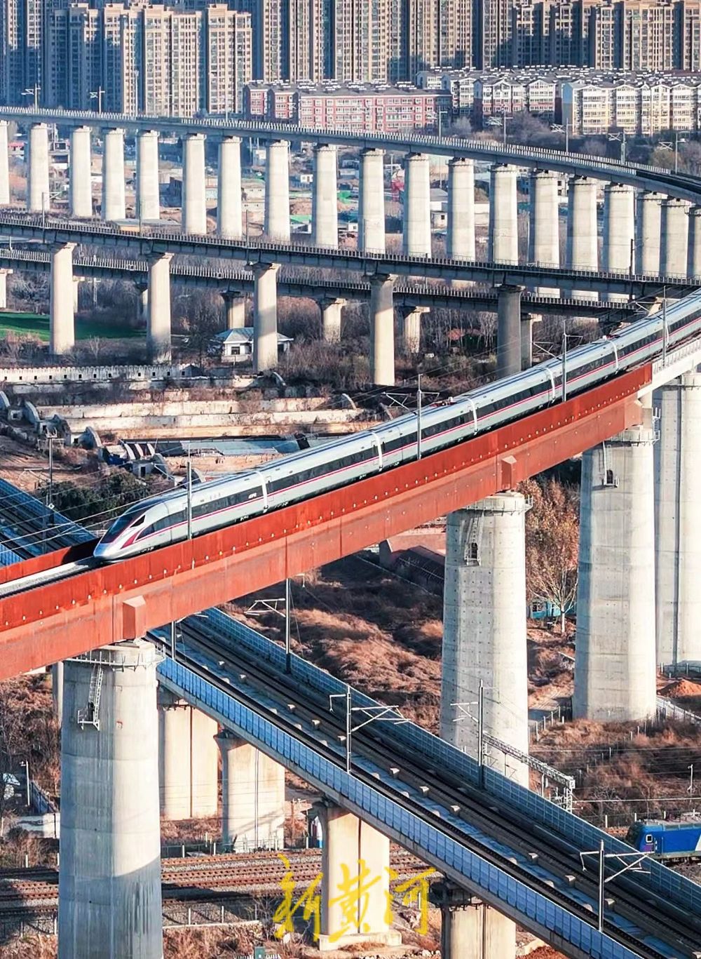 济郑高铁开通，山东高铁里程突破2800公里 跃居全国第1位
