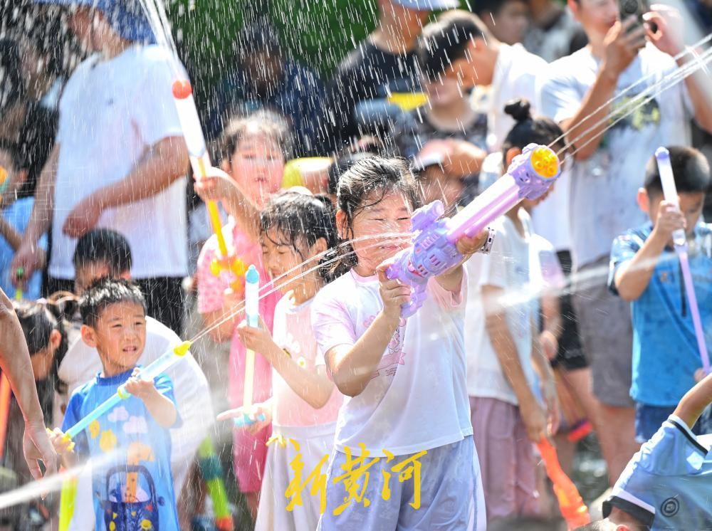 夏日清凉限定，第十二届五龙潭亲子狂欢泼水节启动